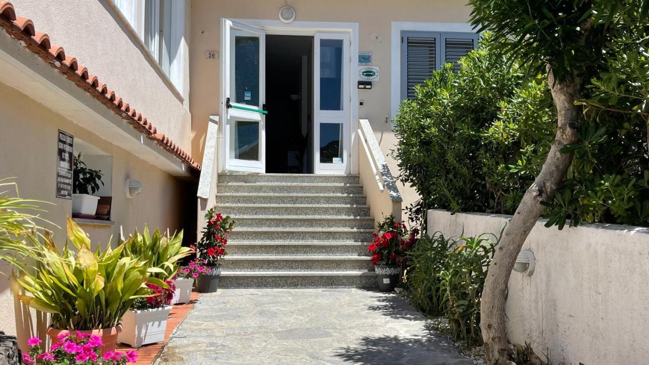 Hotel L'Ogliera 포몬테 외부 사진